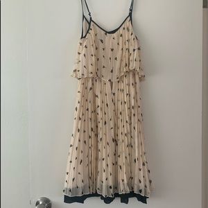 Peachy cream w/ black leaf print dress Halston